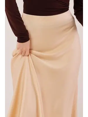 Çan Kesim Midi Krem Saten Etek