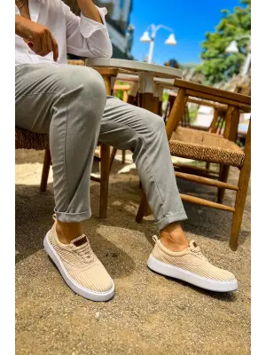 Omarı Rahat ve Şık Bej Erkek Ayakkabısı