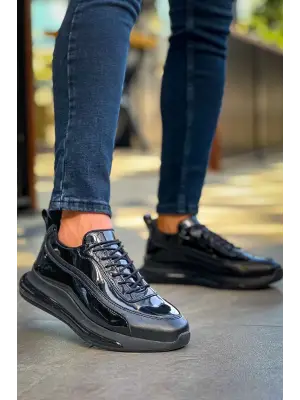 Omarı Hafif ve Şık Siyah Erkek Ayakkabısı