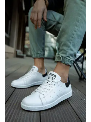 Omarı Hafif ve Dayanıklı Tenis Ayakkabısı Beyaz/Siyah