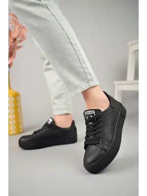 Omarı Trendy ve Performans Odaklı Tenis Ayakkabısı SIYAH