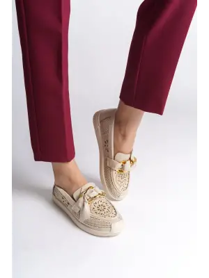 Omarı Çiçek Desenli Rahat Tabanlı Bayan Babet Ayakkabı - Krem