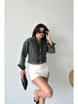 Çift cepli kol katlamalı süper taş enzim yıkama crop kot ceket füme d2000