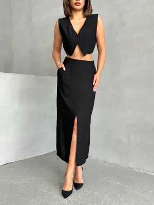 Çilek Takım Etek Yelek Kadın Giyim