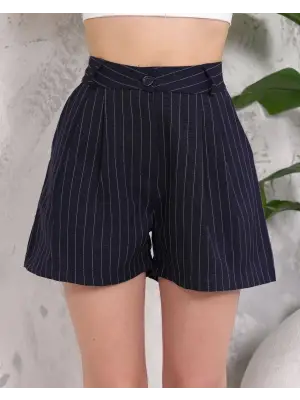 Çizgili Düğmeli Şort