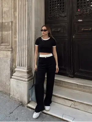 Omarı Siyah Crop Pantolon Biyeli Takım