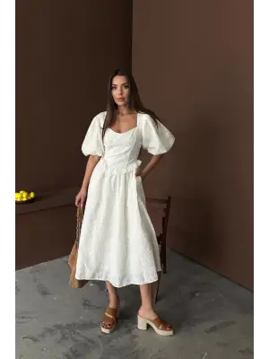 Omarı Dantelli Ekru Balon Kollu Elbise