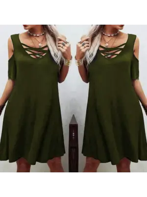 Dekolteli Bağcık Detay Viskon Kumaş Elbise