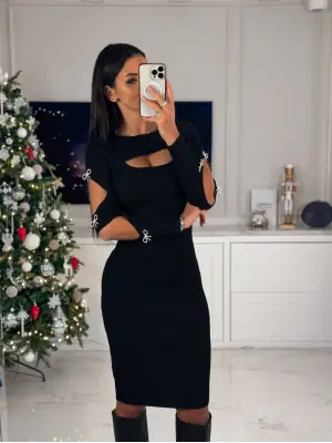 Omarı Etkileyici Kadın Dekolte Detaylı Taşlı Elbise