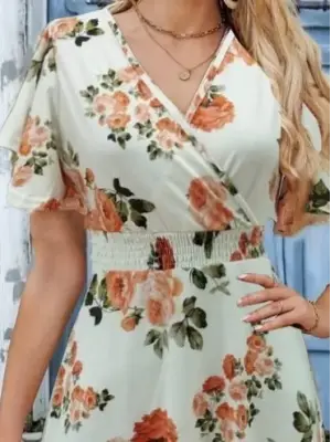 Omarı Desenli Kısa Elbise - Şıklık Ve Rahatlık Bir Arada