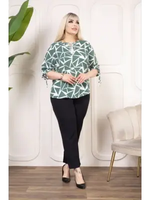 Etnik Desenli Viskon Bluz Bebe Yaka Kısa Kollu Big Size Rahat Kesim