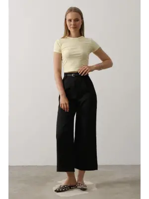 Omarı Detaylı Siyah Kemer Pens Pantolon