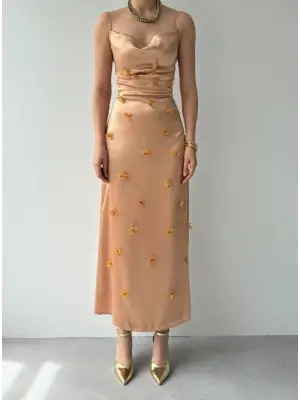 Dora Çiçek Detaylı Elbise