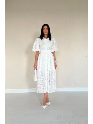 Omarı Şık Ekru Balon Kollu Elbise