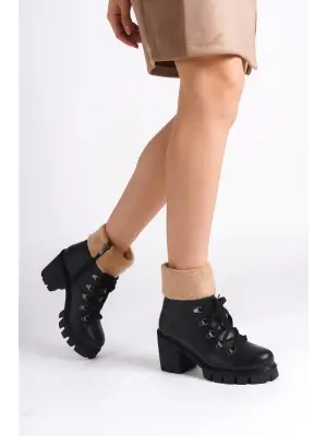 Zarif Bağcıklı Kürk Detaylı Bayan Bot