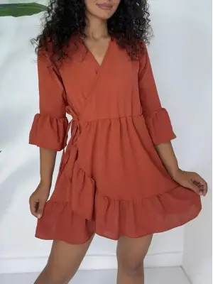 Omarı Şık Fırfırlı Beli Lastikli Kiremit Elbise