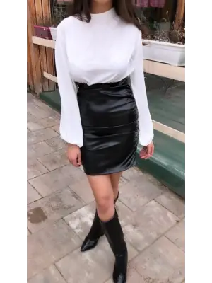 Omarı Zarif Beyaz Deri Elbise Modelleri