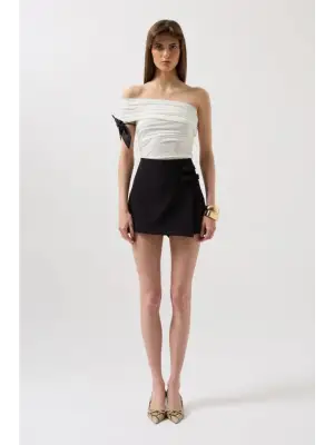 Fiyonk Detay Mini Etek