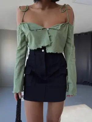 Omarı Klasik Siyah Gabardin Kısa Etek - Cep Detaylı