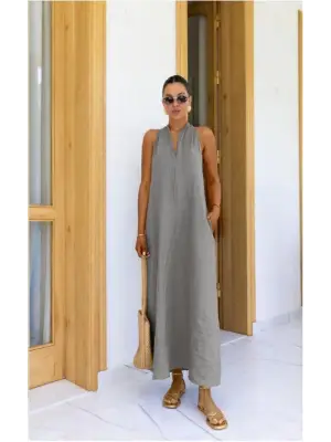 Omarı Hafif ve Rahat V Yaka Elbise