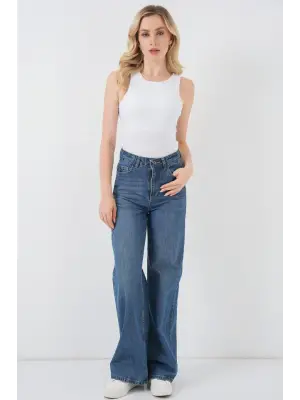 Beyaz Halter Yaka Çıtçıtlı Body Kadın Giyim