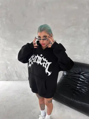 Omarı Siyah Kapşonlu Baskılı Sweatshirt