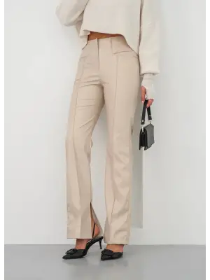 İspanyol yırtmaçlı paça deri pantolon bej hn