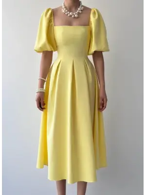 Omarı Zarif Siyah Dantel Detaylı Midi Boy Elbise