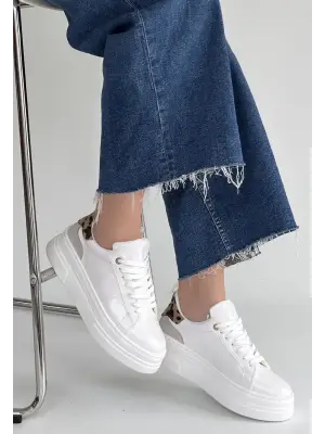 Jetan Beyaz Rugan Bağcıklı Spor Ayakkabı