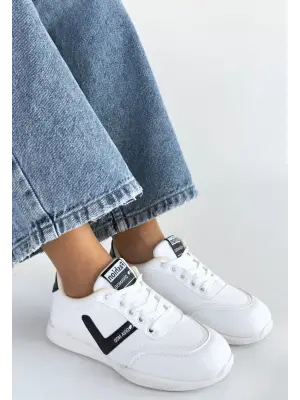 Jowen Beyaz Cilt Siyah Detaylı Bağcıklı Spor Ayakkabı