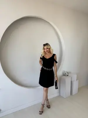 Kadın Askılı Soğuk Omuz Detaylı Modal Elbise
