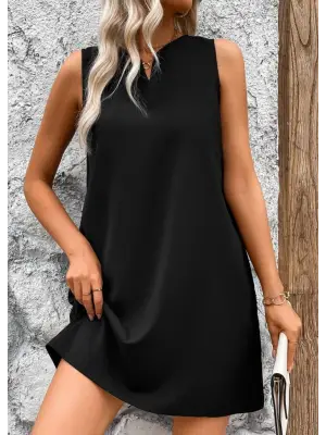 Kadın Askılı V Yakalı Geniş Kesim Detaylı Kısa Janjan Krep Elbise