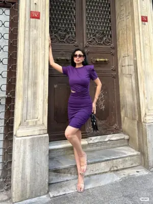 Kadın Bel Dekolteli Yanı Büzgü Detay Dalgıç Krep Kumaş Mini Elbise