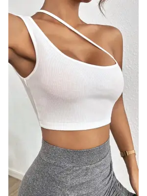 Omarı Şık Beyaz Tek Omuzlu Çapraz Askılı Crop Top