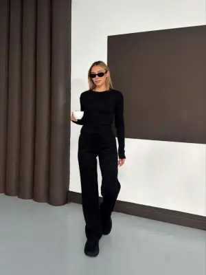 Kadın Bisiklet Yaka Parmak Geçme Detay Uzun Kollu Bluz Ve Pantolon Ikili Takım