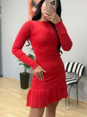 Kadın Bisiklet Yaka Uzun Kol Etek Ucu Fırfırlı Triko (polyenit) Mini Boy Elbise