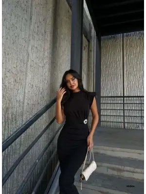 Kadın Bisiklet Yaka Vatkalı Broş Detay Kısa Kol Midi Boy Elbise