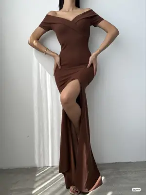 Kadın Kayık Yaka Dekolte Elbise