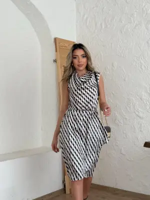 Omarı Degaje Yaka Saten Midi Elbise