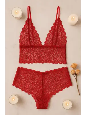 Kadın Kırmızı Dantel Bralet Şort Takımı – Tutkulu ve Çekici İç Giyim