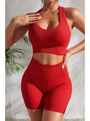 Omarı Kırmızı Çapraz Sırt Detaylı Gecelik Takım