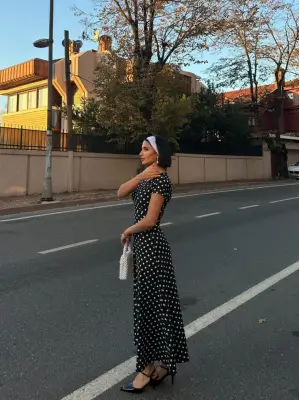 Kadın Kısa Kollu Bisiklet Yaka Puantiyeli Maksi örme Krep Elbise