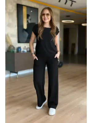 Kadın Kısa Kollu Bisiklet Yaka Viskon Iki Iplik Bluz Ve Pantolon Ikili Takım