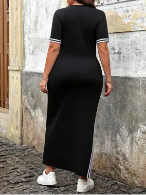 Omarı Yazın Trendi: Yandan Şerit Detaylı Kısa Kollu Elbise
