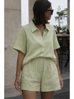 Kadın Kısa Kollu çizgili Modal Kumaş Gömlek Ve Yüksek Bel Lastik Detay şort Ikili Takım