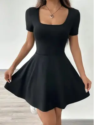 Kadın Kısa Kollu Kare Yaka Short Detaylı Cepli Dalgıç Elbise