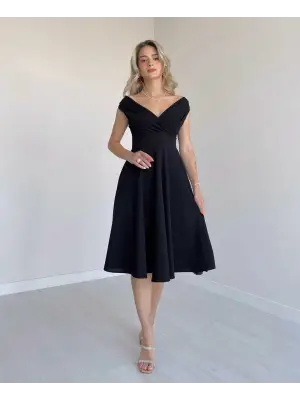 Kısa Kol Krep Elbise - Şık ve Rahat