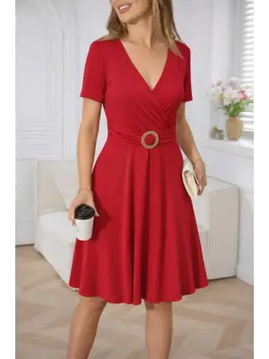 Kadın Kısa Kollu Kruvaze Yakalı önden Toka Detaylı Kısa Viskon Elbise