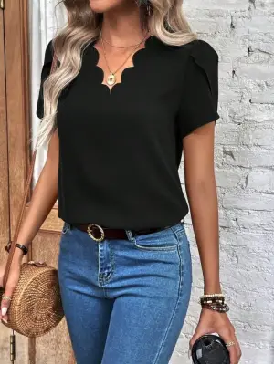 Kadın Kısa Kollu Lazer V Yakalı Ithal Krep Bluz