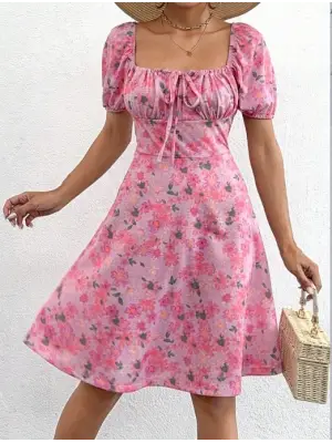 Omarı Çiçek Desenli Bağcık Detaylı Mini Elbise